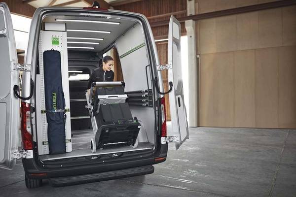 Die MW1000 lässt sich komfortabel ein- und ausladen. Die MW1000 lässt sich komfortabel ein- und ausladen.