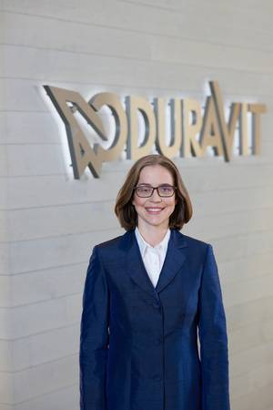 Franziska Wülker, Head of Research & Development Duravit AG, unterstützt mit ihrer Expertise das visionäre Kunstprojekt „Building a Martian House“.