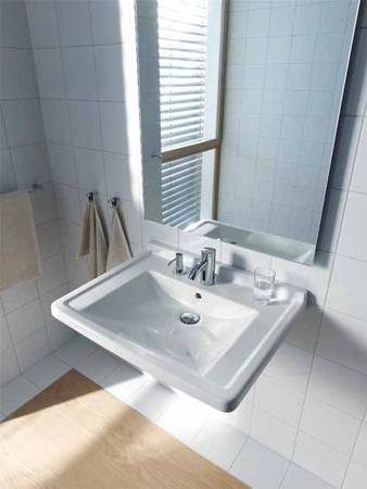 Starck 3 Vital: geräumiger Waschtisch, mit Rollstuhl unterfahrbar