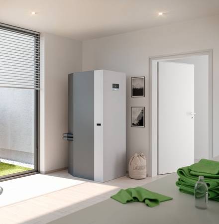 Die Wärmepumpen-Regelung der x-change dynamic pro kann als bereits integrierte Lösung im Wärmespeicher (im Bild: x-buffer combi pro) bestellt werden – somit müssen vor Ort weniger Komponenten miteinander verbunden werden.