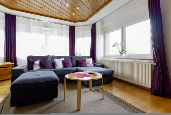 In Verbindung mit der Wärmepumpe Daikin Altherma 3 H HT heizt Familie Scholl auch weiterhin mit ihren 25 Jahre alten Heizkörpern.