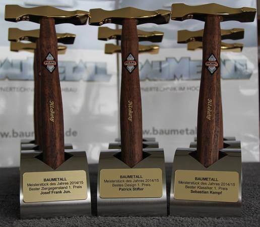 Die Gewinner erhielten vergoldete Picard-Kreuzschweifhämmer.