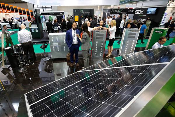 Photovoltaik- und Energiespeichertechnologien sind ein Kernthema Photovoltaik- und Energiespeichertechnologien sind ein Kernthema