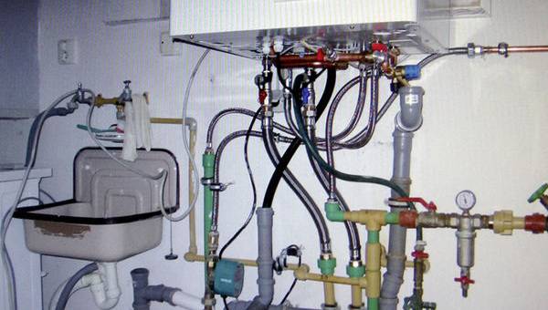 Wahnsinnsinstallationen: Das ist wahrhaft große Kunst am Rohr