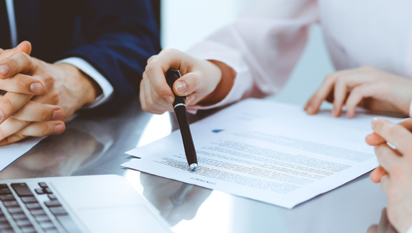 Wie man Verträge richtig kündigt