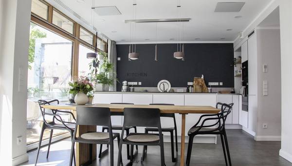 Wärmepumpe, Infrarotheizung und PV intelligent kombinieren Wärmepumpe, Infrarotheizung und PV intelligent kombinieren