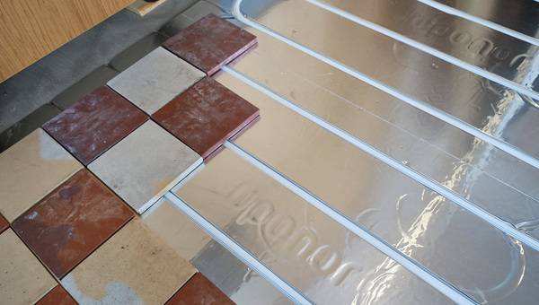 Uponor Siccus 16 Trockenbau-Fußbodenheizung Amsterdam