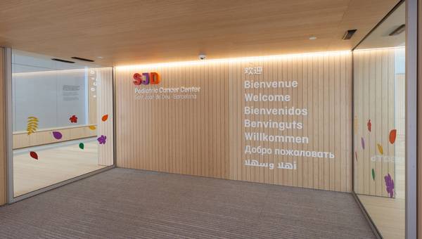 SJD Pediatric Cancer Center Geze Türen