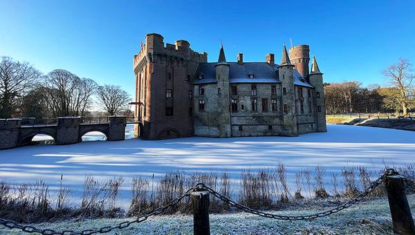 AGC Fineo Schloss Wynendaele