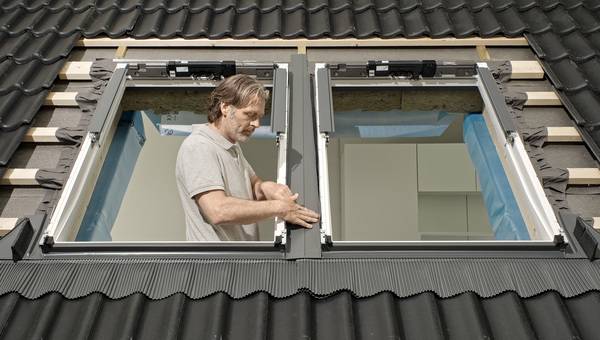 Neue Velux Eindeckrahmen für vertieften Einbau und Indach-PV-Systeme