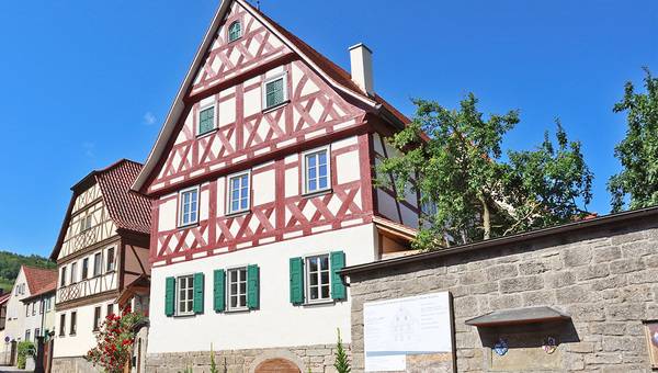 UdiDämmsysteme: Holzfaser-Innendämmung für Altbausanierung