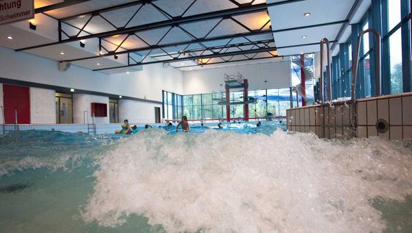 Bad Pyrmonter Welle Hallenbad