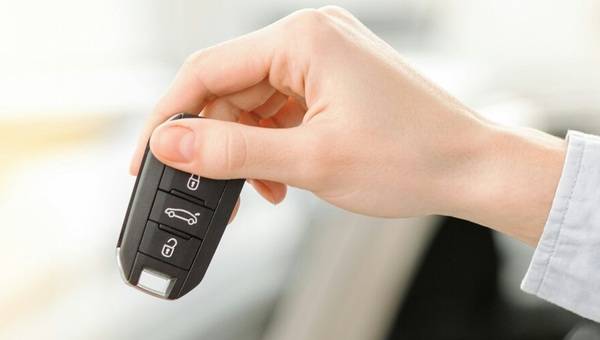 Gebrauchte Elektroautos: TÜV gibt Tipps für den sicheren Kauf