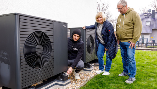 Doppelte Effizienz: Zweistufige Wärmepumpen-Kaskade ersetzt Ölkessel