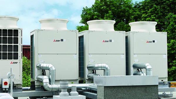 Mitsubishi Electric erweitert Ecodan-Serie um Großwärmepumpe mit R290