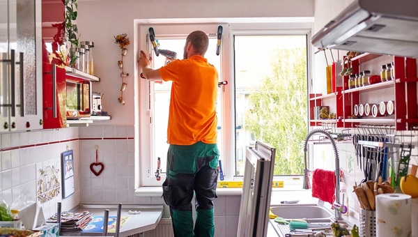 Effizienter Fenstertausch: Dauer, Methoden und Einsparpotenziale