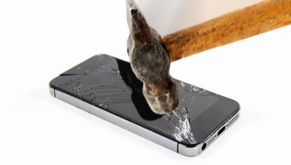 Harte Kerle: 6 robuste Smartphones für die Baustelle