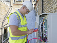 Bei Reparaturen an VRV-Anlagen kann der Service-Monteur viel Zeit sparen, wenn er einige Tipps &amp; Tricks kennt.