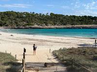 Urlaubscheck: Wie sieht ein Urlaub auf Mallorca und Kreta aktuell aus?