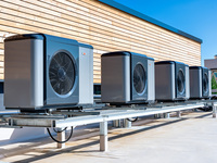 Wärmepumpenkaskade: Gemeinsam noch effizienter Wärmepumpenkaskade: Gemeinsam noch effizienter