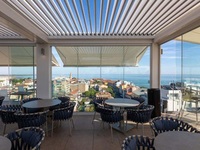 KE redefiniert das Rooftop des The One Caorle Hotels