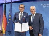 Präsident Hilpert erhält Bundesverdienstkreuz