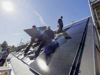 Technische Machbarkeit solarer Vollversorgung mit Wasserstoff als Speichergas