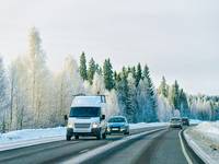 Rutschgefahr und Ladungssicherung: Sicher fahren im Winter