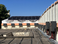 Solarstrom-Anlage auf stillgelegtem Industriegelände