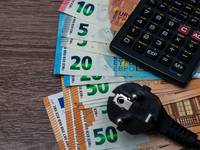 Preissturz an der Strombörse: April bringt günstige Börsenstrompreise