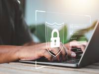 Cyberversicherung fürs Handwerk: Lohnt sich das?