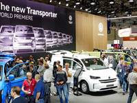 Letzten Herbst konnten Interessenten den e-Transporter von VW Nutzfahrzeuge erstmalig in Augenschein nehmen. Marktstart soll in diesem Frühjahr sein.