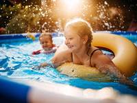 Swimmingpool im Garten