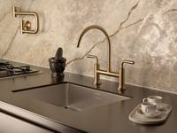 Dornbracht Dark Brass Küchenarmatur