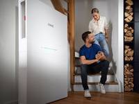 Senec Home E4: Wandspeicher für Haus und Außenbereich