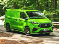 Bulliger Sport-Grill, Seitenschweller und Spoiler am Heck: allesamt unmissverständliche Zeichen, dass der kompakte Ford E-Custom MS-RT vor allem nach vorne will.