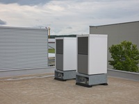 Wärmepumpen auf Dach von varmeco-Gebäude