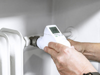 Bilanz nach einem Jahr Pilotprojekt mit elektronischen Heizkörperreglern