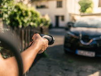 Günstiger Ladestrom wichtiger als Kaufprämie für E-Auto-Erfolg