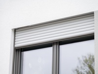 Dezentrale Wohnraumlüftung direkt im Rollladenkasten