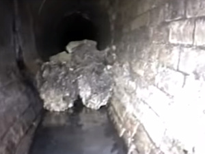 "Monster von Whitechapel": Fettberg aus Kanalisation entfernt