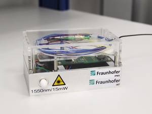 Sensor mit Faser-Bragg-Gitter: Smarte Alarmanlage erkennt Einbruchsversuch