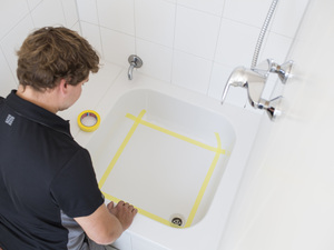 Schritt für Schritt: Wie Oberflächen rutsch- und sturzsicher werden