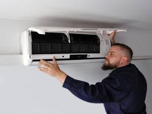 Klimaanlagen in Gebäuden: Filter und Wasser regelmäßig wechseln lassen