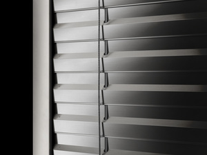 Verbesserte Abdunklung: Raffstorenlamelle ZL 81 von Roma