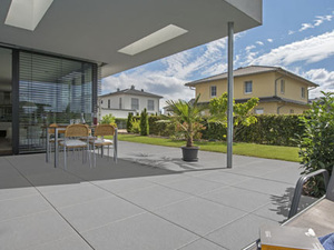 Flächengestaltung rund ums Haus mit Xera Betonplus von Kann