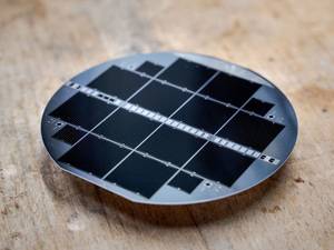 Neuer Solarzellenrekord: Höhere Wirkungsgrade im Tandem