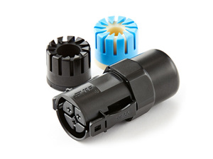 Armstrong: Verbesserter Stecker der HEP-Optimo-Reihe