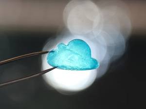 Gefrorene Wolken: Aerogele sind die leichtesten bekannten Feststoffe. Sie dämmen hervorragend und sind leicht zu rezyklieren.