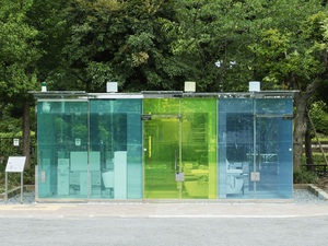 öffentliches Toilettenhaus in Tokio